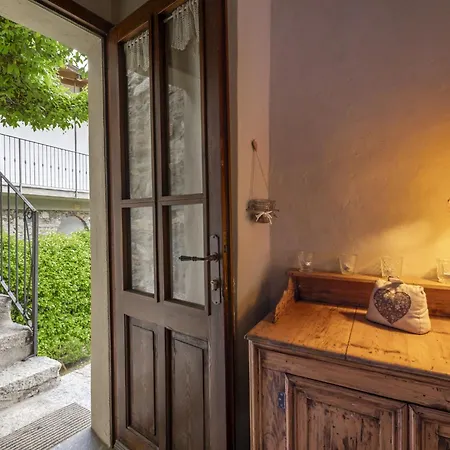 Nyaraló Il Glicine By Interhome *